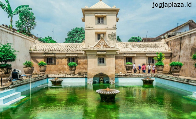Taman Sari: Jejak Romantisme Kerajaan yang Diselimuti Misteri